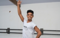 Do Ibura ao Bolshoi: bailarino pernambucano conta sobre sua trajetória na escola da instituição russa no Brasil